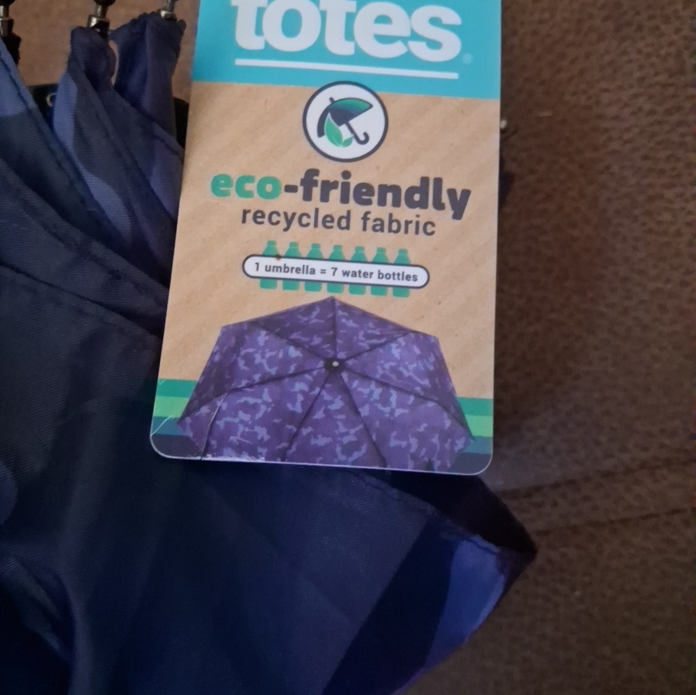 totes Men's Navy Blue Camouflage Compact Umbrella
